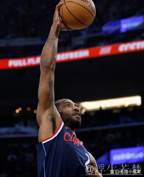 快船关键时刻频频失守,低级失误成隐忧 快船关键时刻频频失守,低级失误成隐忧